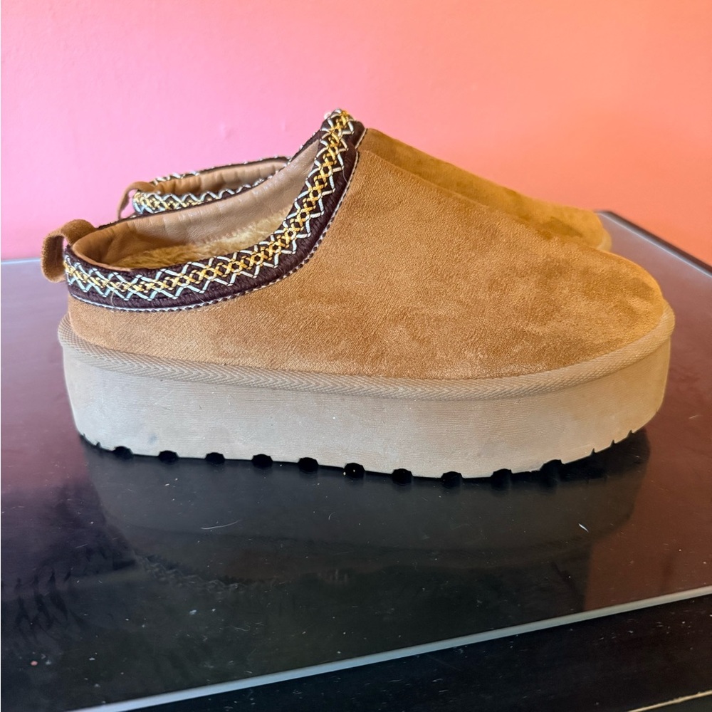 Olivia & Kate Women’s Suede Platform Slip-On Bootie in Tan